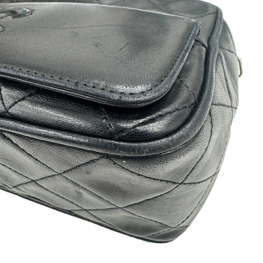 CHANEL Black Lambskin Leather Shoulder Bag - Picture 7 of 16